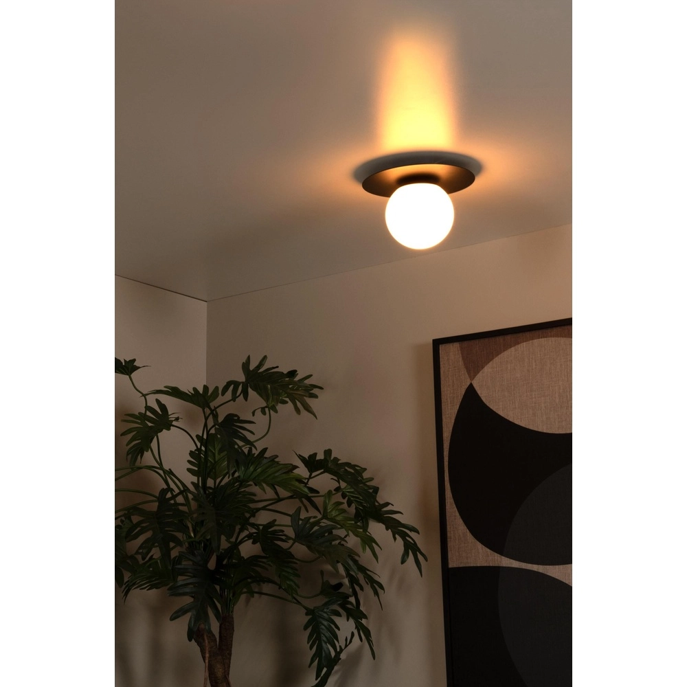 Lampe de plafond Tricia Noir avec sphère blanche Lucide 5411212791993