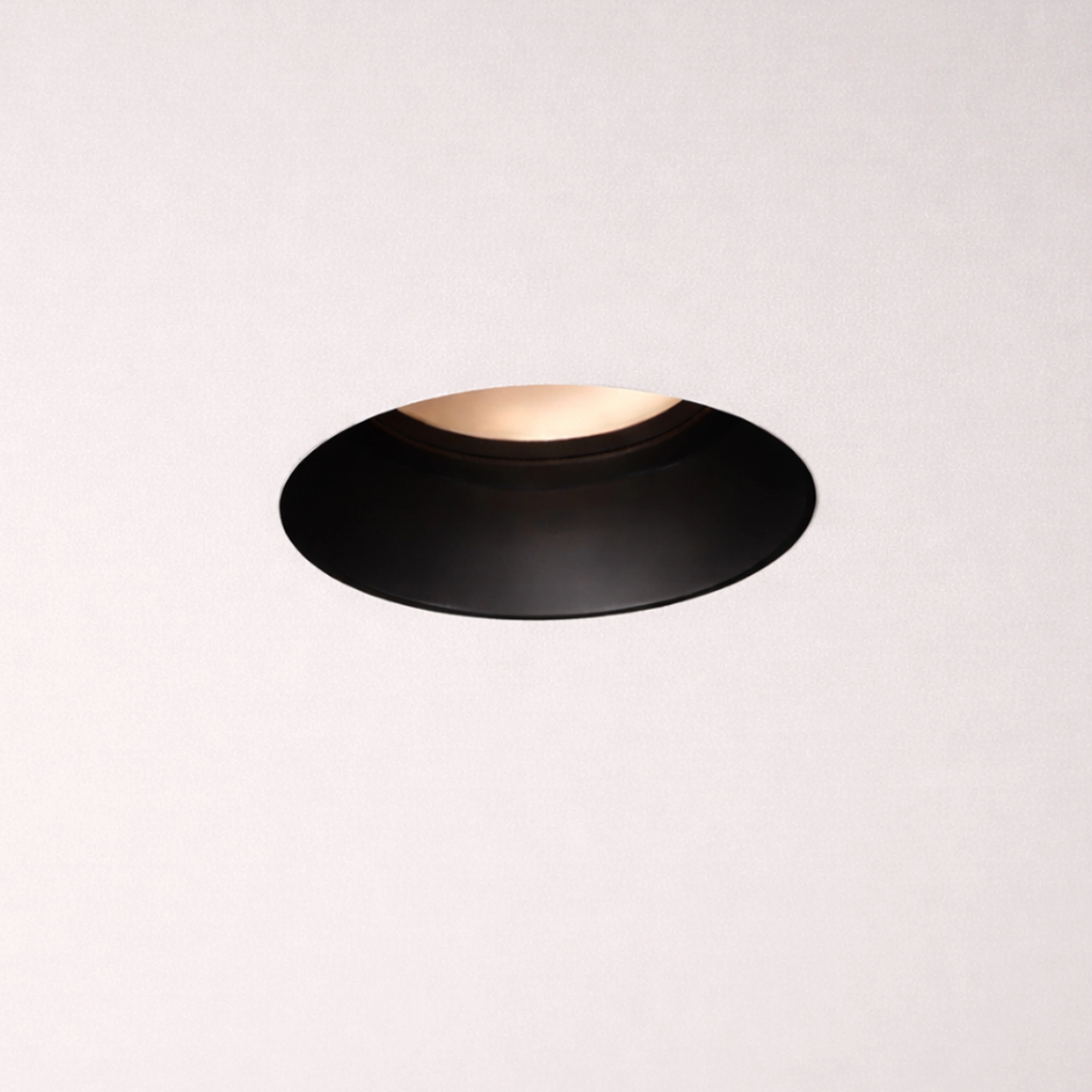 Tache en stuc en retrait Slim Trimless 3 Noir orientable