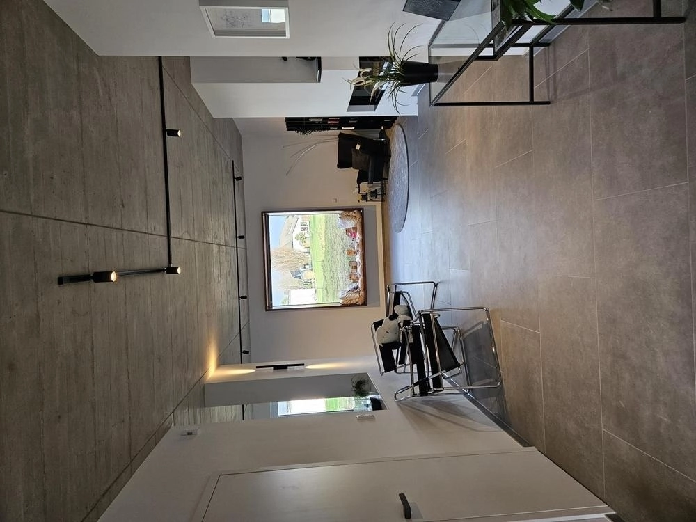 Moquerie Tevo Wing LED noire 1 phase Lyora 4255805300640