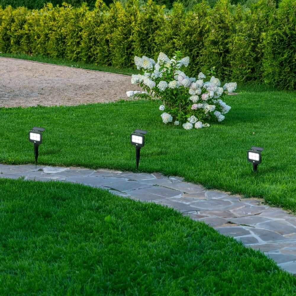 Lampe à piquer Solar avec cale Searchlight 5053423241487