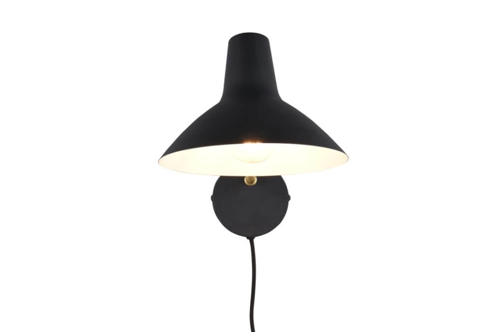 Lire l'applique murale Traveller noir Trio 4017807613759