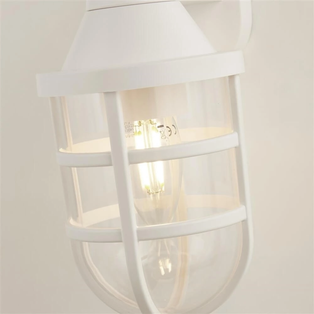 Lampe d’extérieur blanche Seaside pour les zones côtières Searchlight 5053423252797