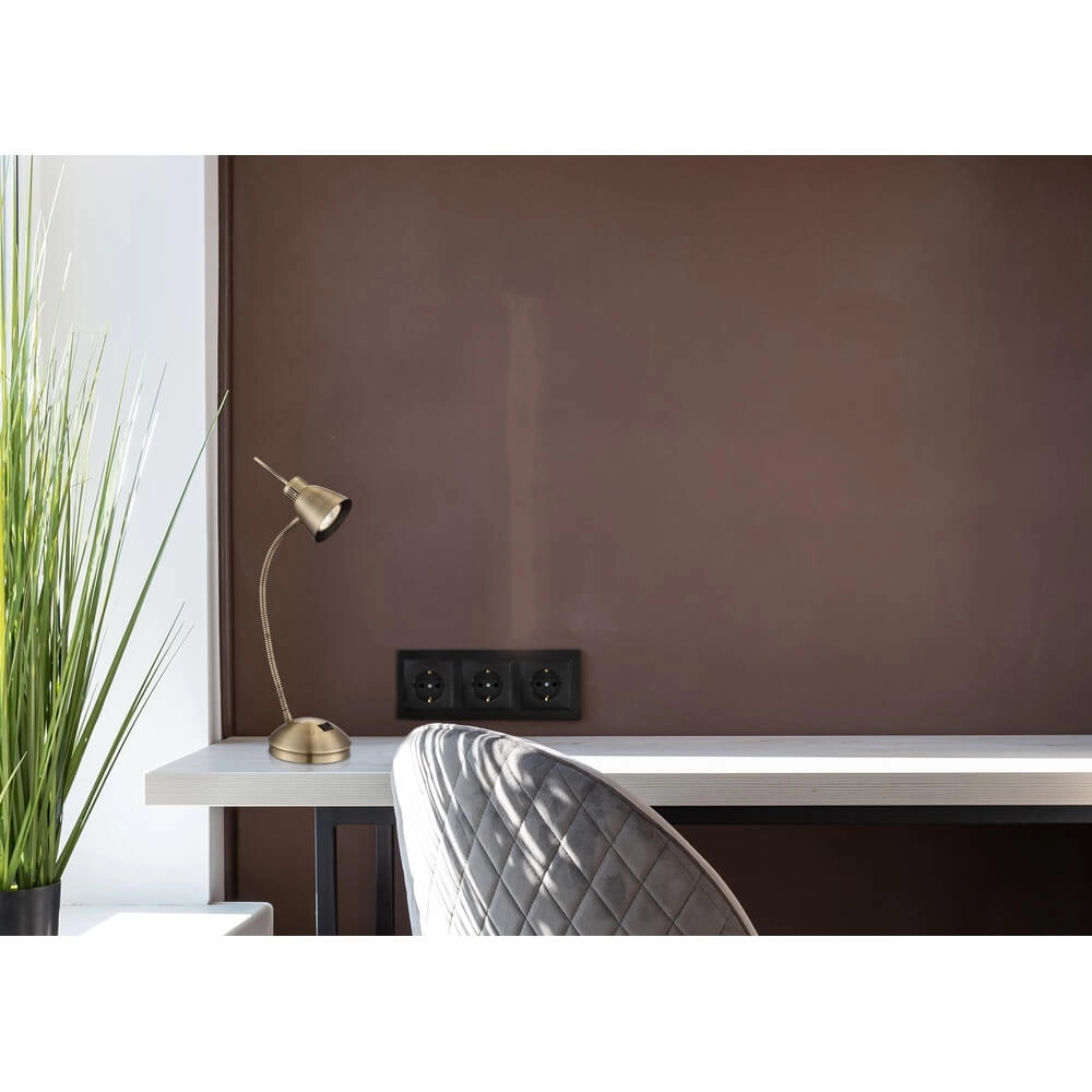 Lampe de bureau classique Nuova nickel mat Globo 9007371343331