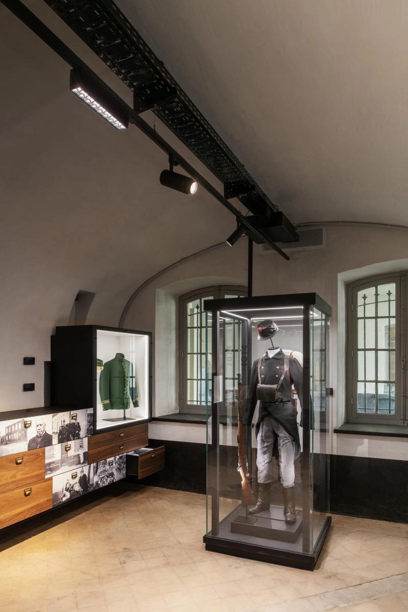 Railspot 3-phasé Numinos Zoom M noir 3000K - 15 deg SLV 4024163262033