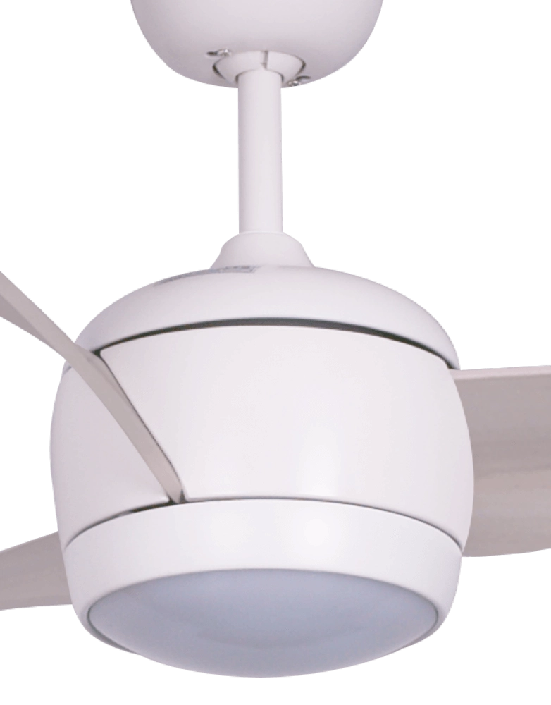 Ventilateur de plafond silencieux Airfusion Nordic Ø 143cm blanc Beacon 9333509134268