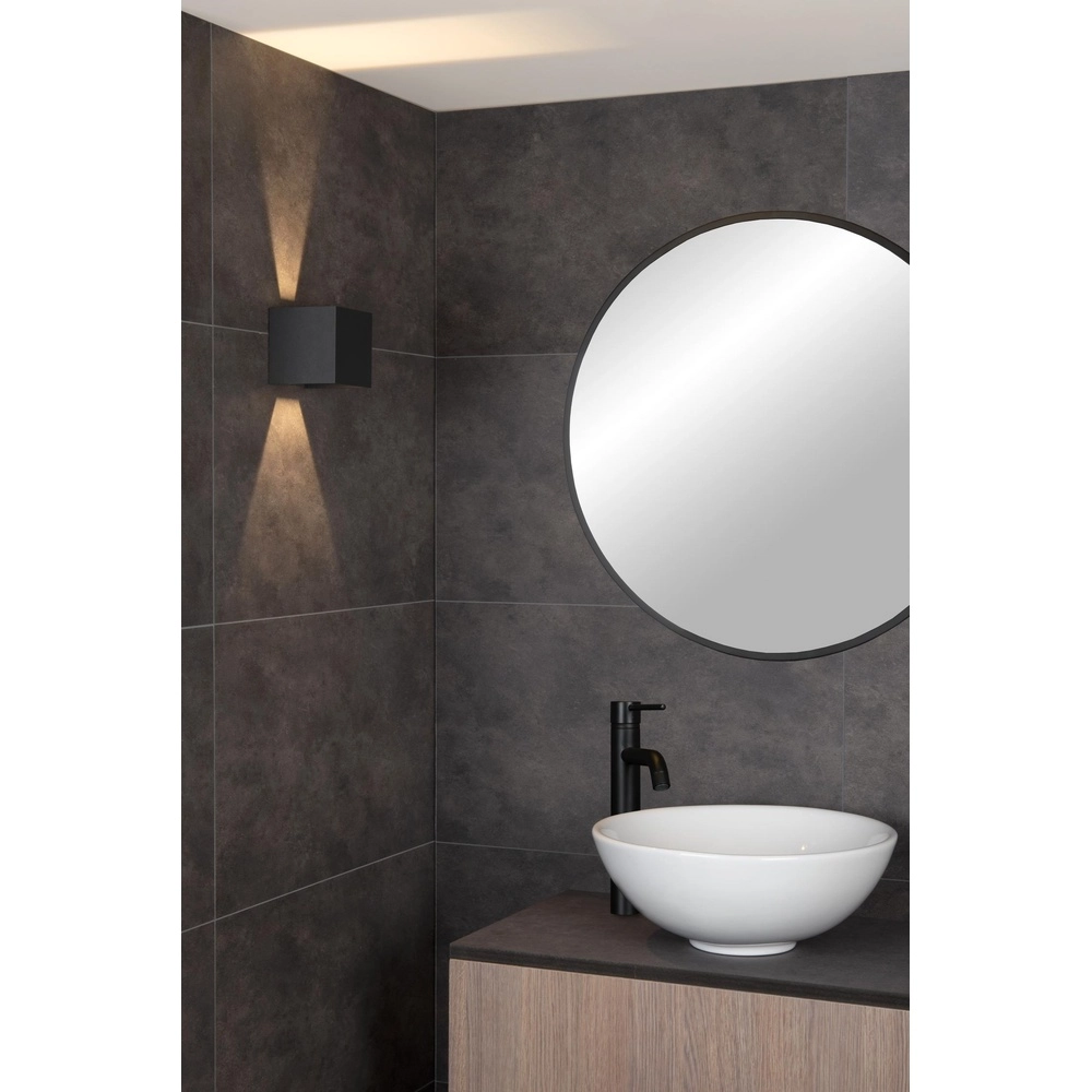 Projecteur mural carré Axi 2 x 7W IP54 noirs Lucide 5411212690005