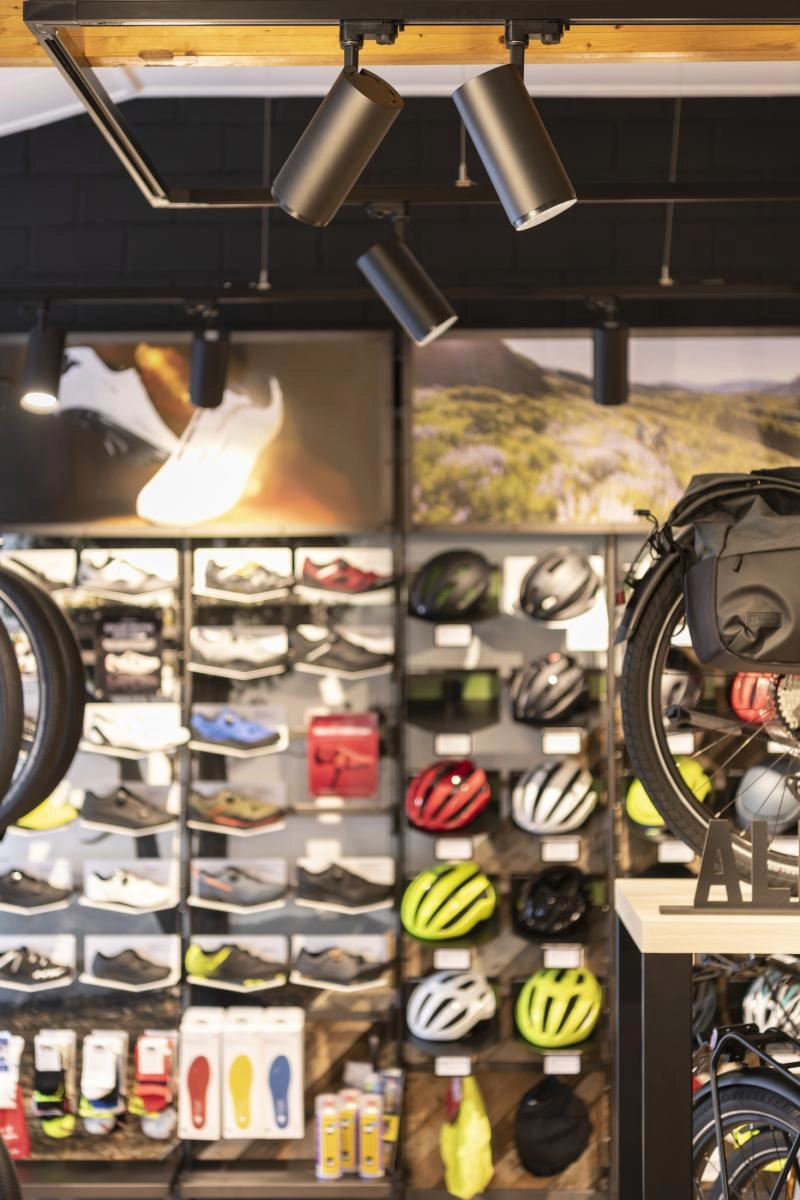 Railspot 3-phasé Numinos L noir 3000K - 24 deg SLV 4024163244244