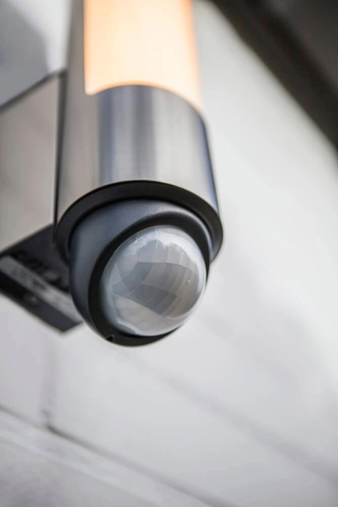 Applique Leda Modèle en acier inoxydable avec capteur Lutec 6939412048406