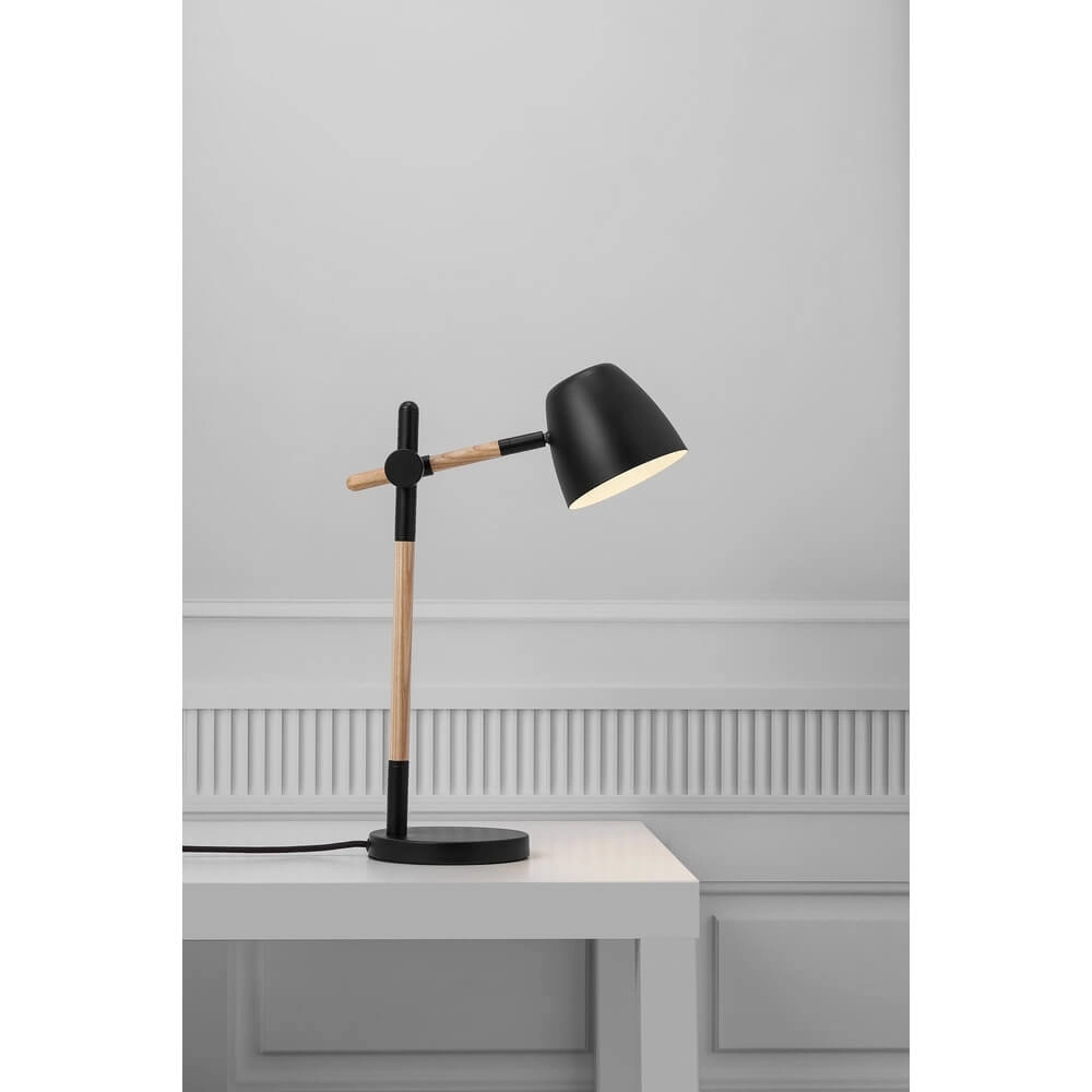 Lampe de table Theo noir avec bois Nordlux 5704924005695