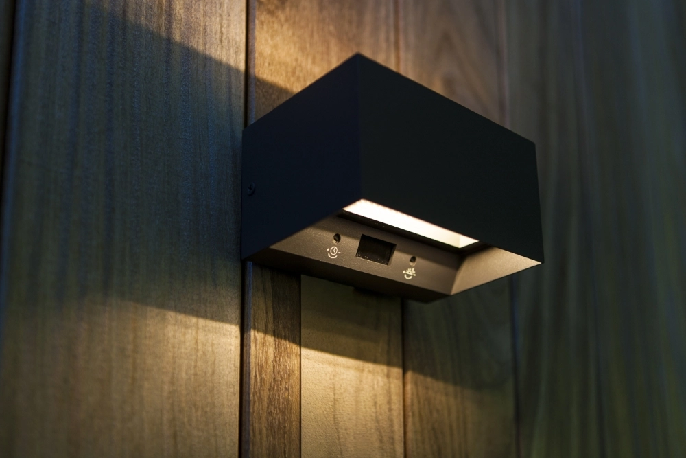 Lampe murale élégante Gemini Gris avec capteur Lutec 6939412018171