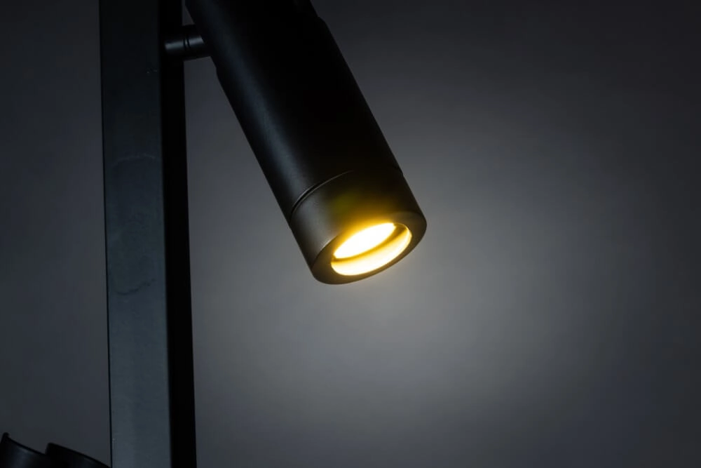 Ampoule de lampe mince Pucc - E27 -5W - 2200-3000K - 400lm tamiser pour réchauffer ETH 8720195304258