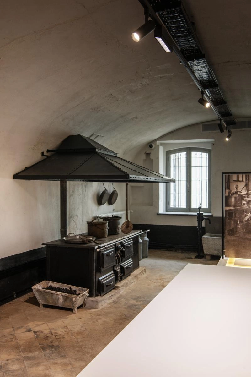 Railspot 3-phasé Numinos L noir 3000K - 24 deg SLV 4024163244244