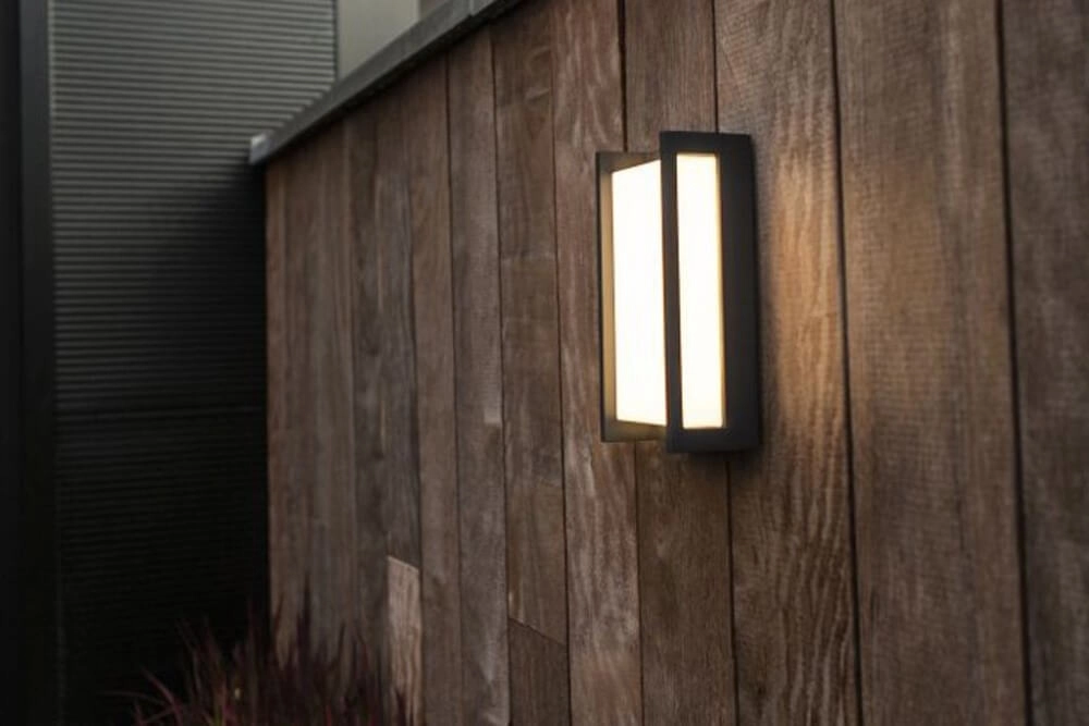 Applique Qubo conception anthracite Lutec 6939412015057