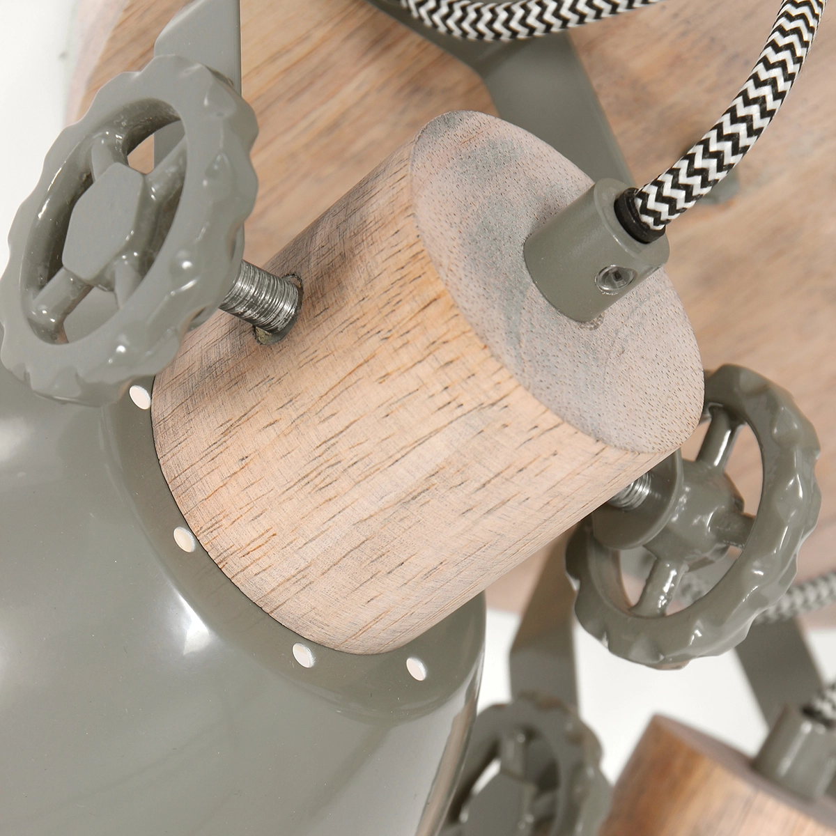 Plafonnier industriel Gearwood 3 lumières rétro vert avec bois Steinhauer 8712746135398