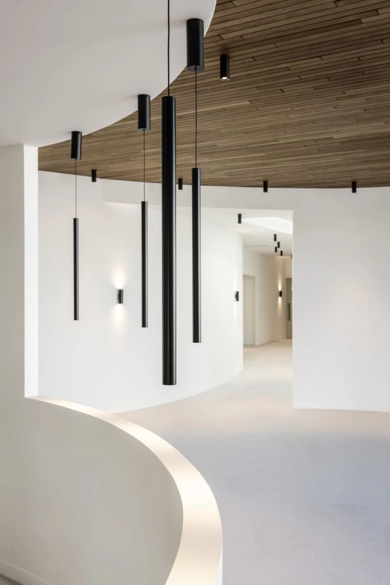 Spot en saillie Numinos L cylindre noir 3000K - 36 deg SLV 4024163244732