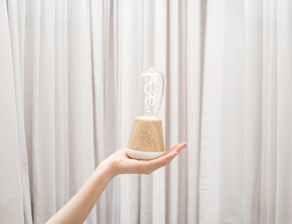 Lampe de table rechargeable One Oak Humble 7446023297202