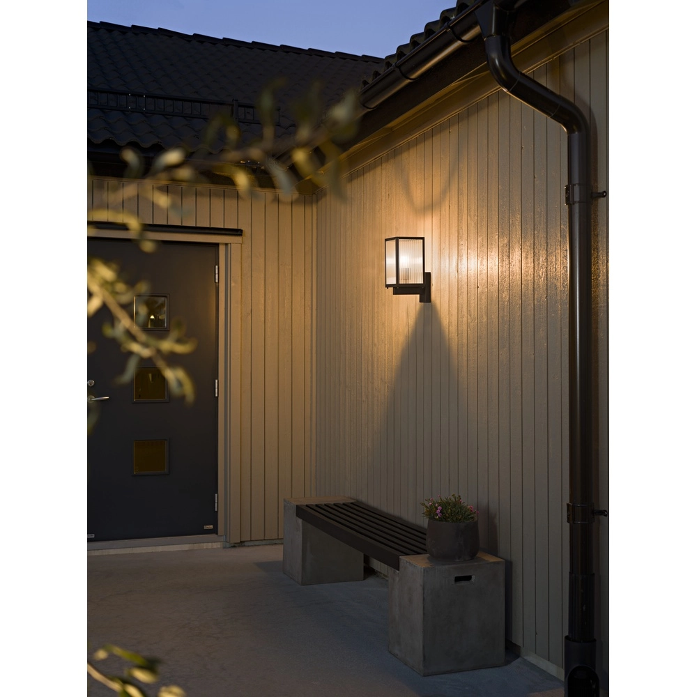 Lampe murale Carpi noir avec verre nervuré KonstSmide 7318300030485