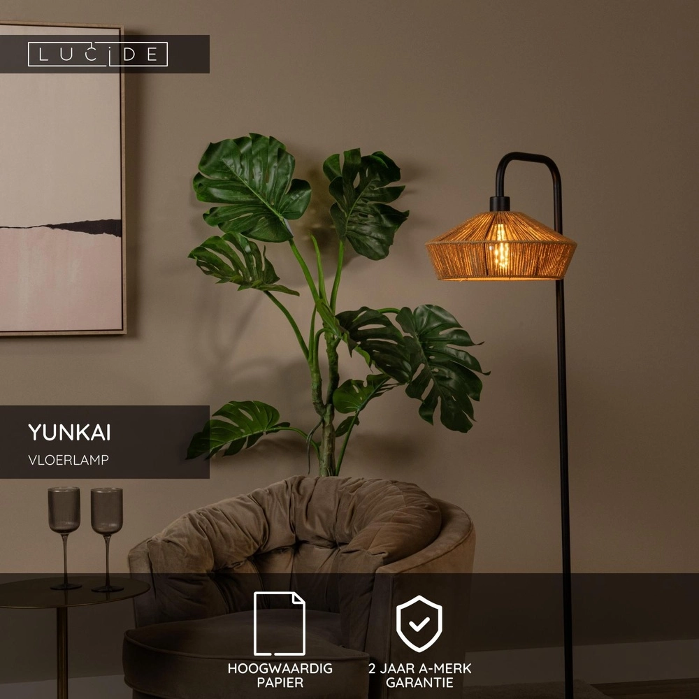 Lampe de pied Yunkai noir avec du rotin Lucide 5411212106209