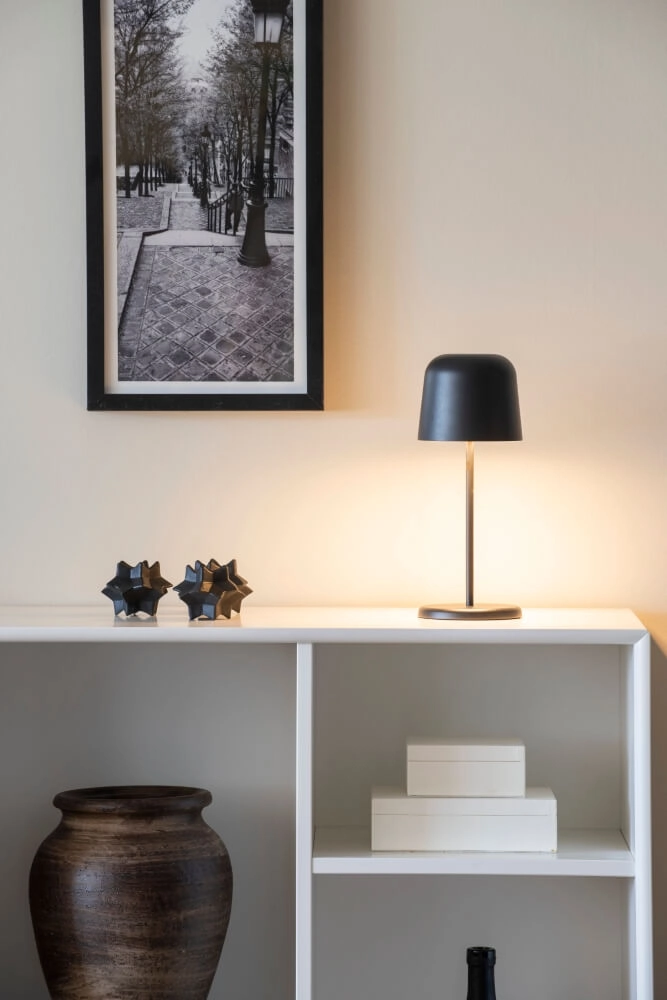 Lampe de table rechargeable Biot noir avec capuchon amovible KonstSmide 7318307845754