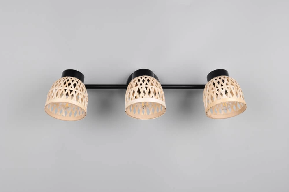 Plafonnier 3 lumières Laurent avec des bouchons de crème Trio 4017807637564