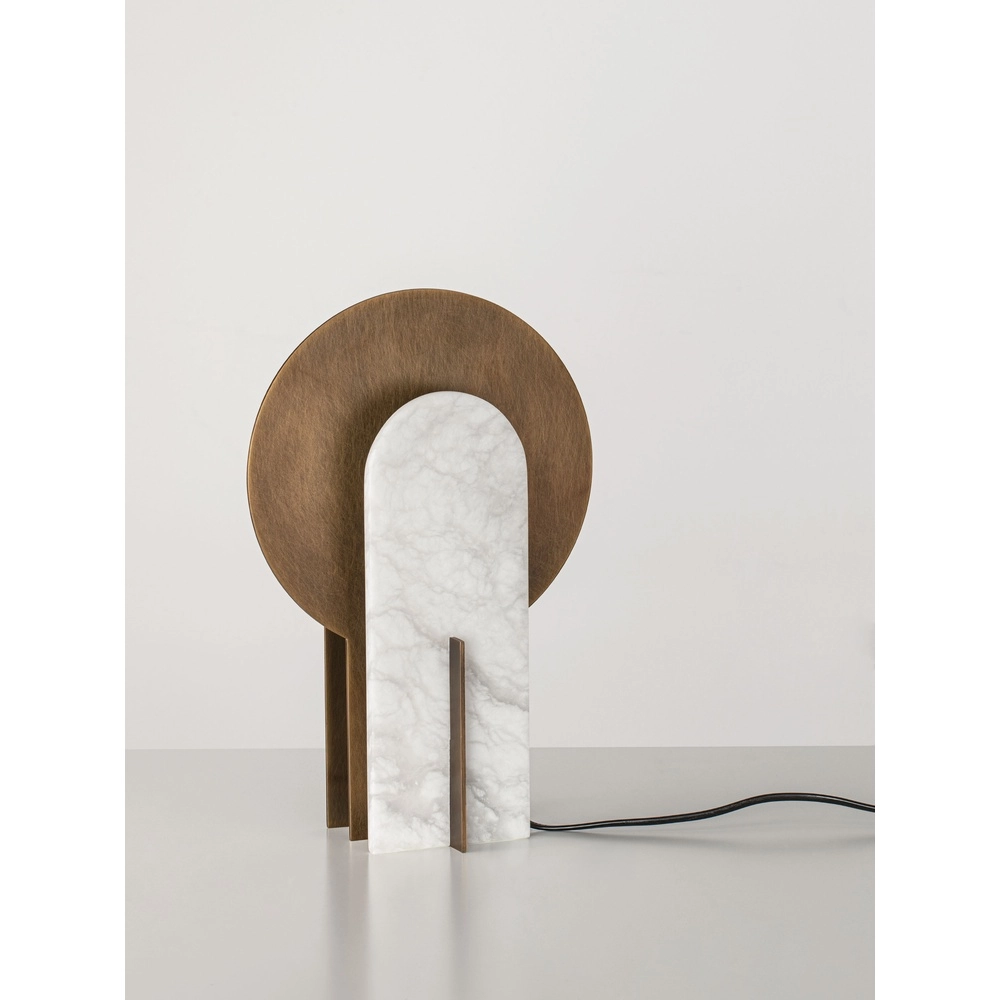 Lampe de table de conception Aviel Laiton ancien Lyora 5212063503809