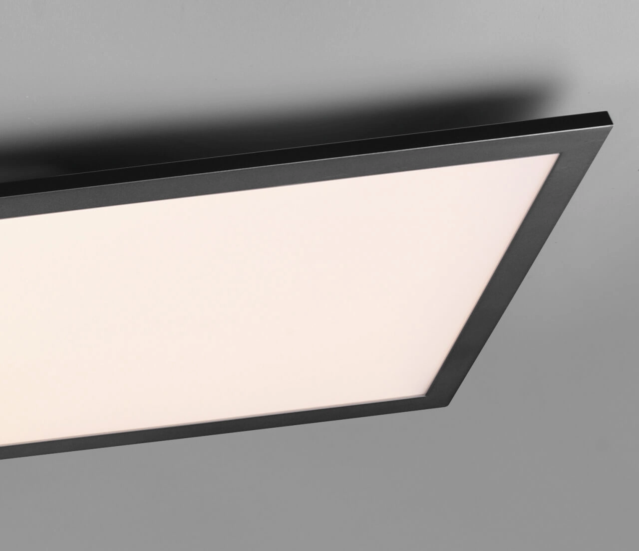 Plafonnier Alpha 120cm - 3000K noir Trio 4017807501926