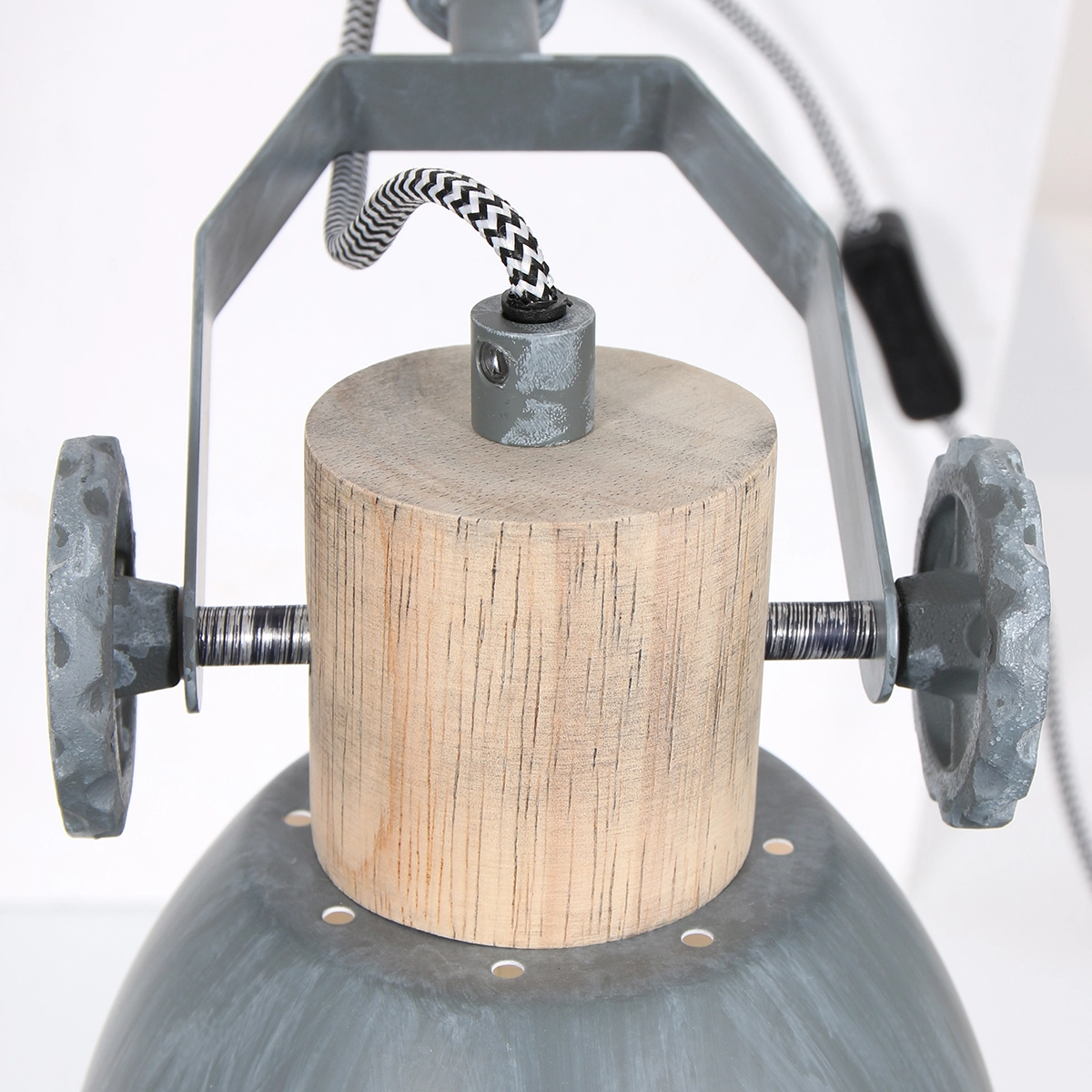 Point de serrage Gearwood gris zinc avec bois Steinhauer 8712746133776