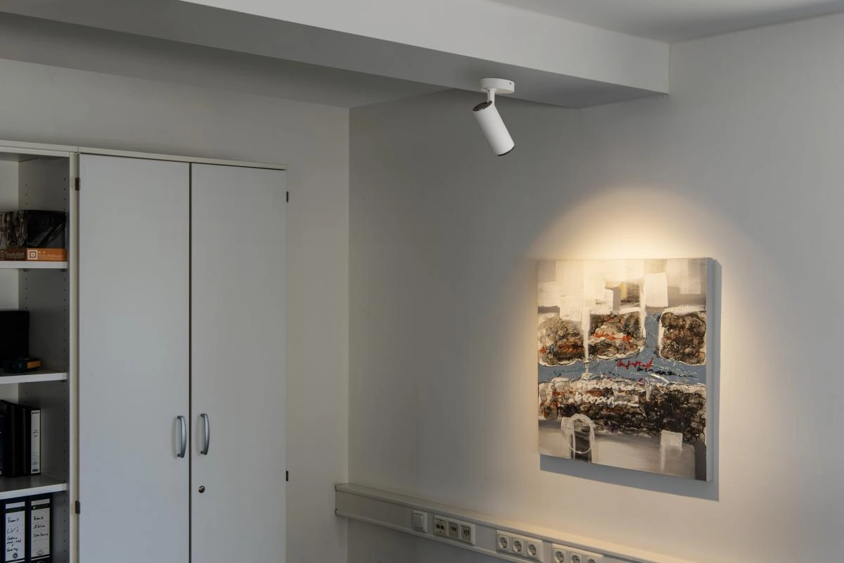 Spot en saillie Numinos M blanc/noir 3000K - 36 deg SLV 4024163243575