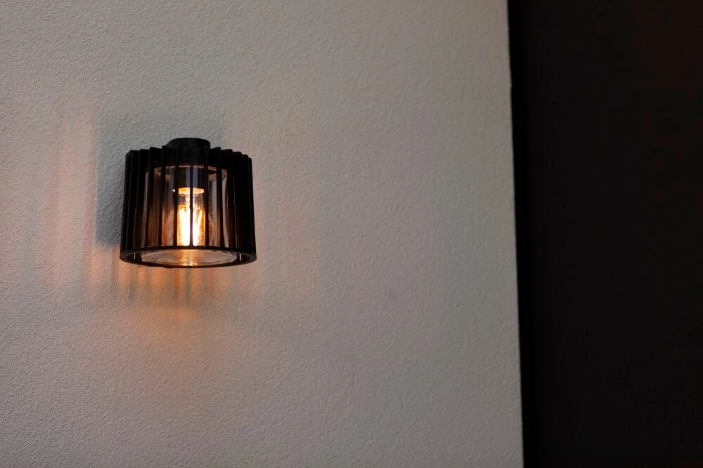 Jolie applique Shyne noir Lutec 6939412015552