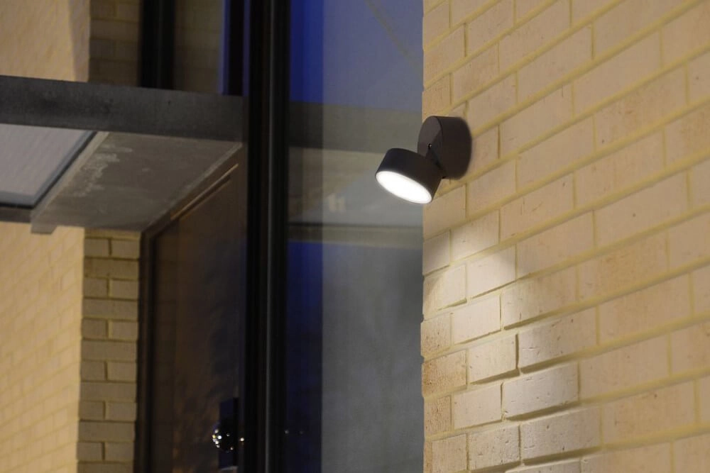 Applique orientable Trumpet anthracite 900lm Lutec 6939412027500