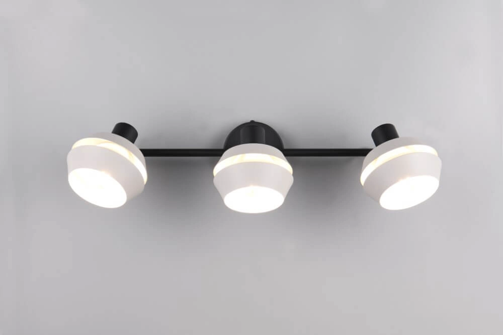 Spot en saillie 3 lumières Isla orientable Trio 4017807616545