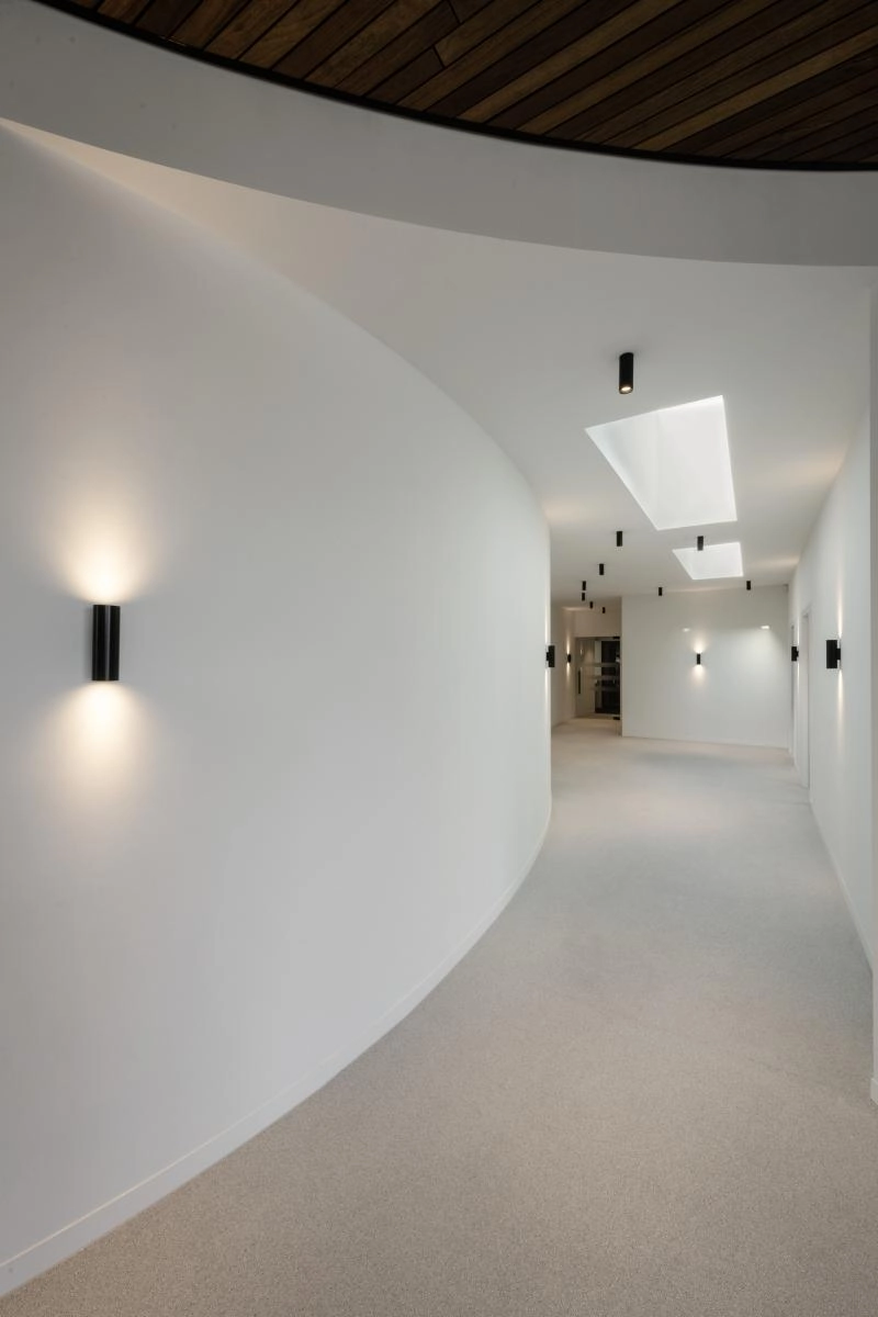 Spot en saillie Numinos L cylindre noir 3000K - 36 deg SLV 4024163244732