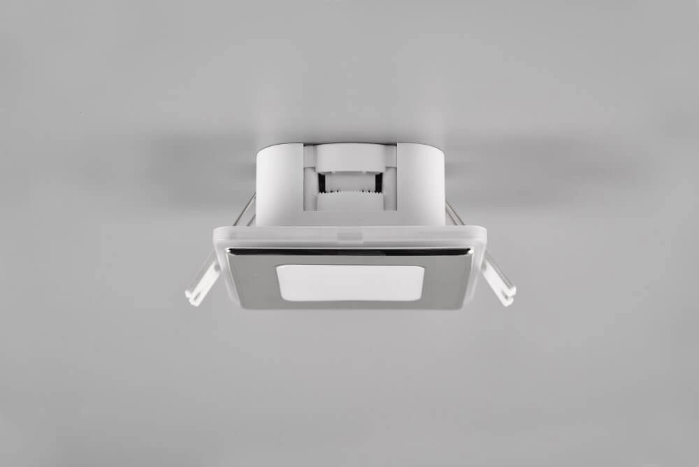 Place carrée Nimbus conception chromée Trio 4017807574432