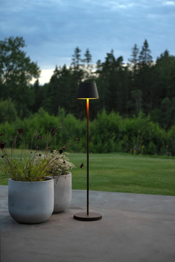 Lampadaire rechargeable Pomezia Medium noir KonstSmide 7318307841756