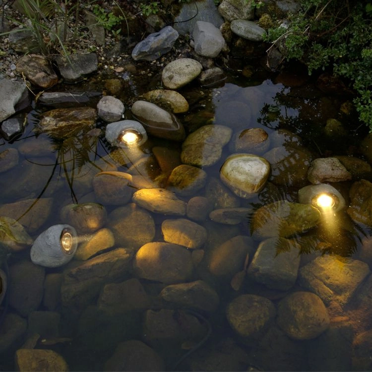 Spot de jardin LED Lapis 12V 3w - 3000K gris pierre pavé GardenLights 5907800855999