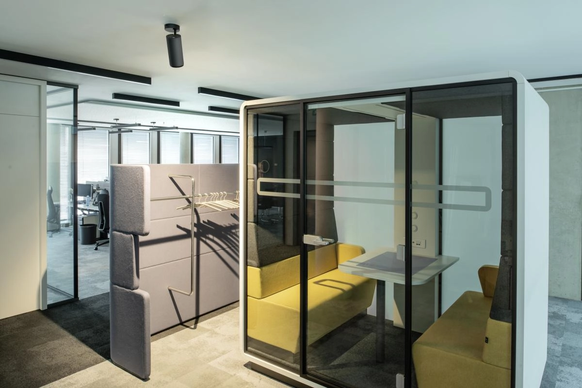 Spot en saillie Numinos M cylindre noir 3000K - 60 deg SLV 4024163243780