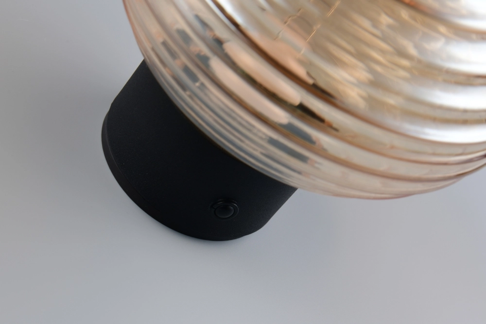 Applique murale Earl Verre ambré rechargeable Trio 4017807643435