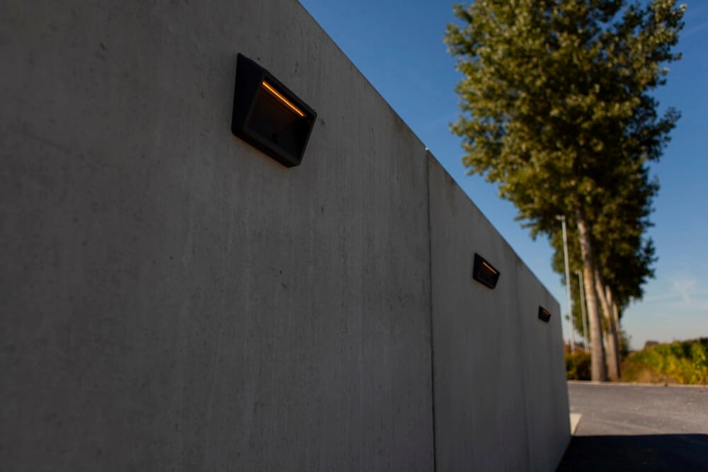 Applique solaire Linko conception anthracite Lutec 6939412015491