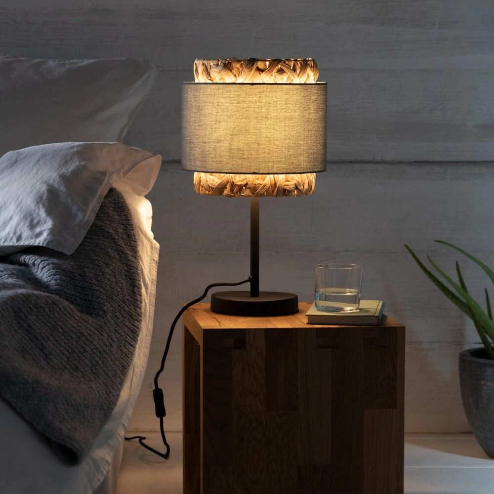 Lampe de table Waterlilly rotin avec tissu gris Brilliant 4004353411908