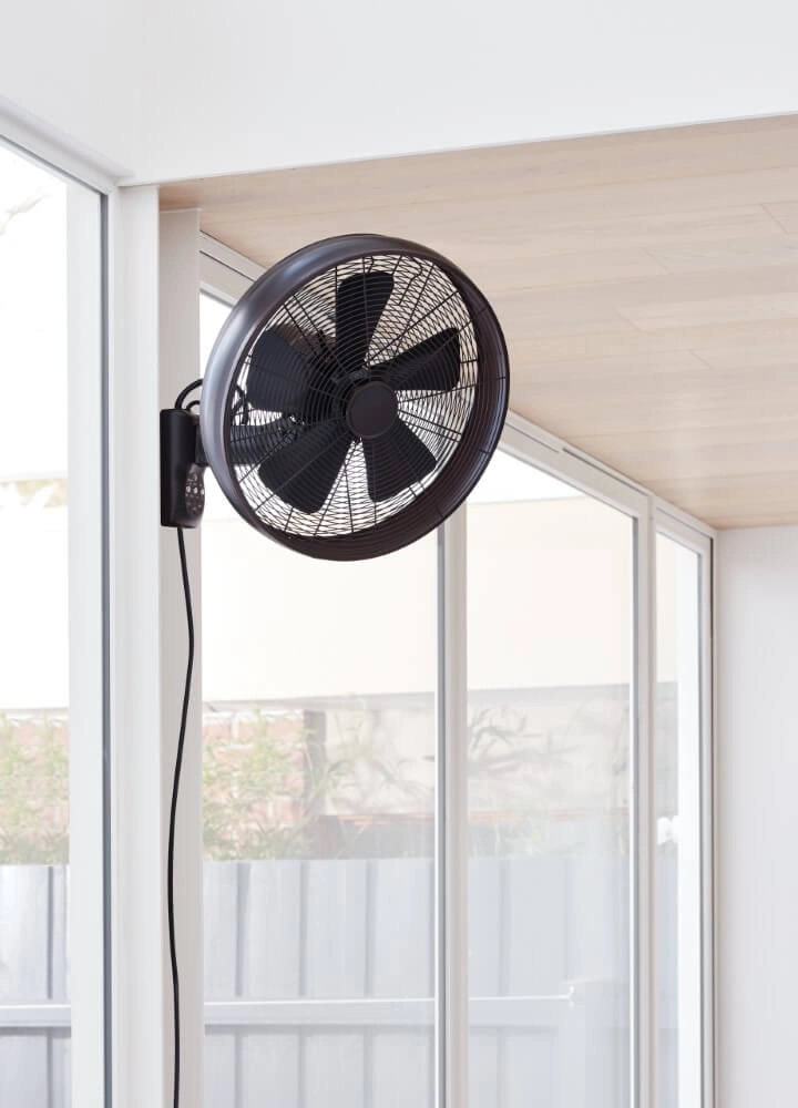 Ventilateur mural noir Breeze Wall Fan Ø 46 cm Beacon 9333509138150