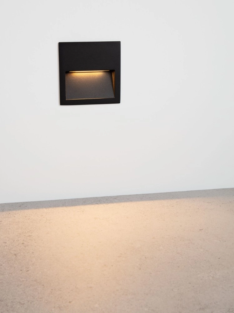 Lumière noire en retrait Til Conception Lyora 5212017498007