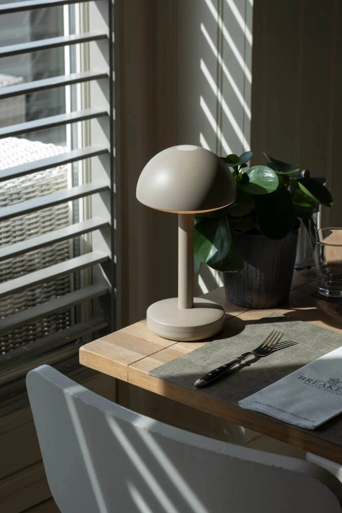 Lampe de table rechargeable Bug Beige Humble 7446023313322