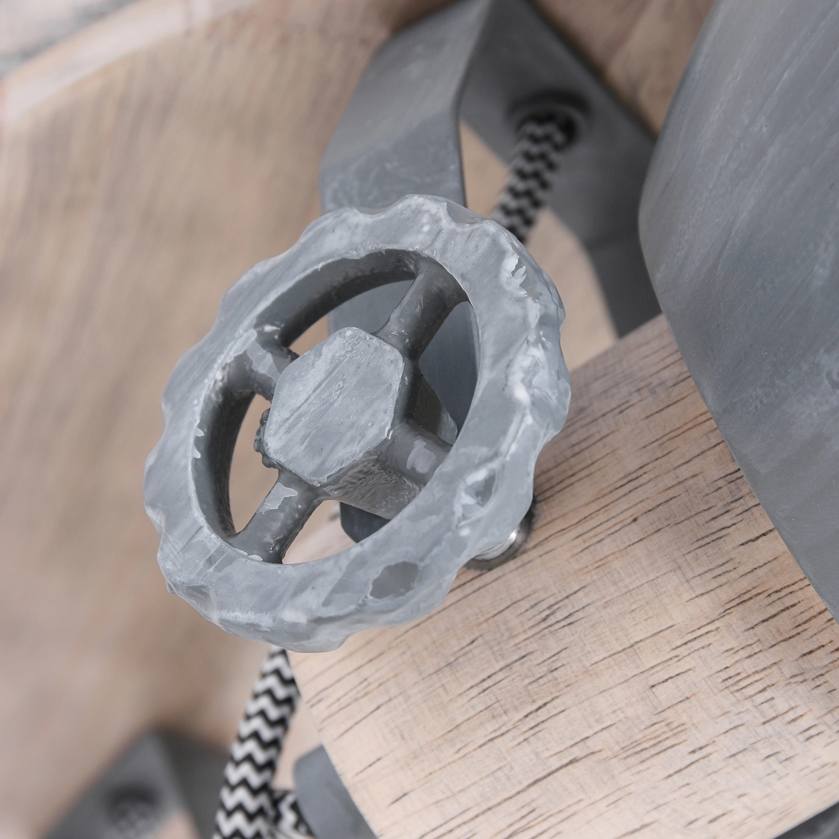 Plafonnier industriel Gearwood Gris vintage à 3 lumières avec bois Steinhauer 8712746135404