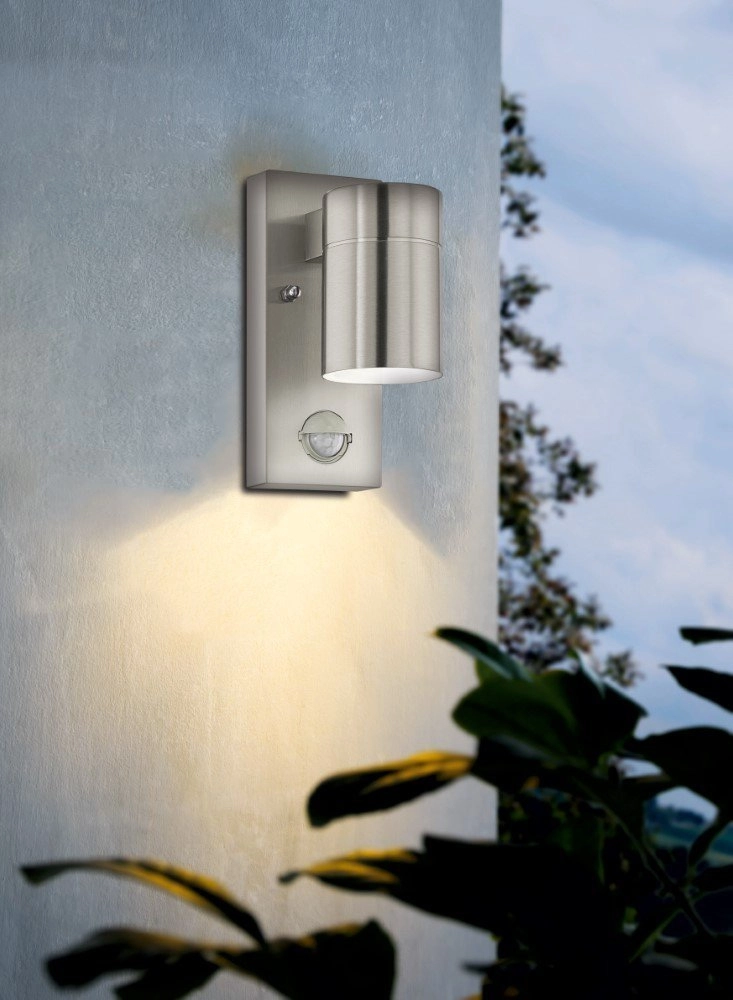 Spot mural en acier inoxydable Riga 5 avec capteur Eglo 9002759995690