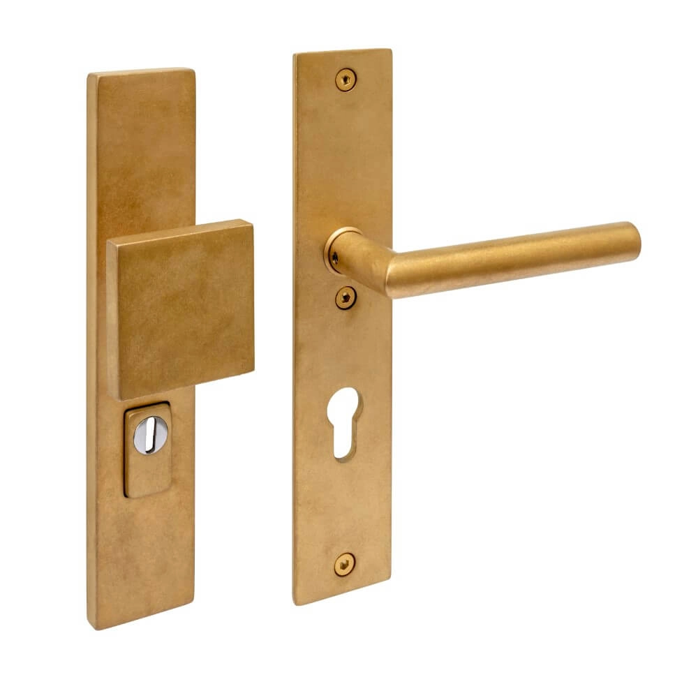 Ferrures de porte d’entrée Jura PC 72mm laiton culbuté