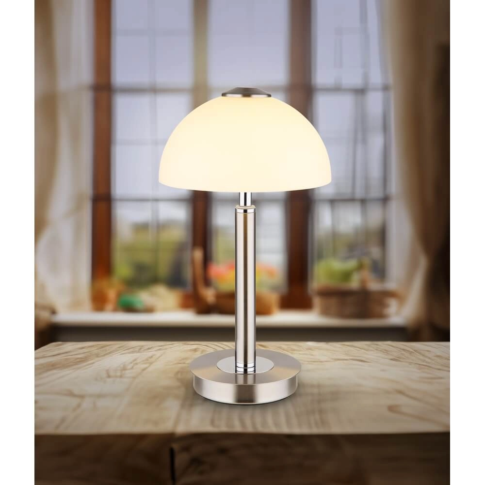 Lampe de table Uldin nickel avec verre blanc Globo 9007371446834