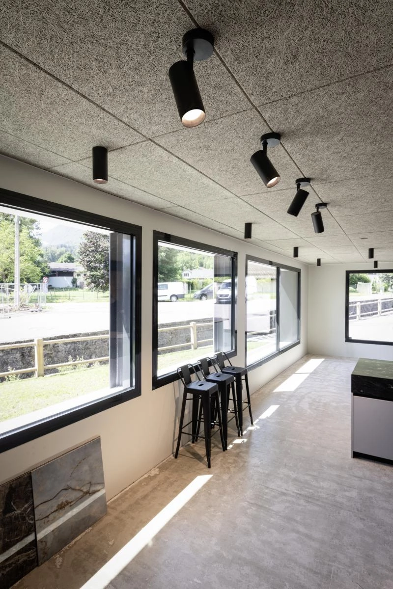 Spot en saillie Numinos XL cylindre noir 3000K - 60 deg SLV 4024163260992