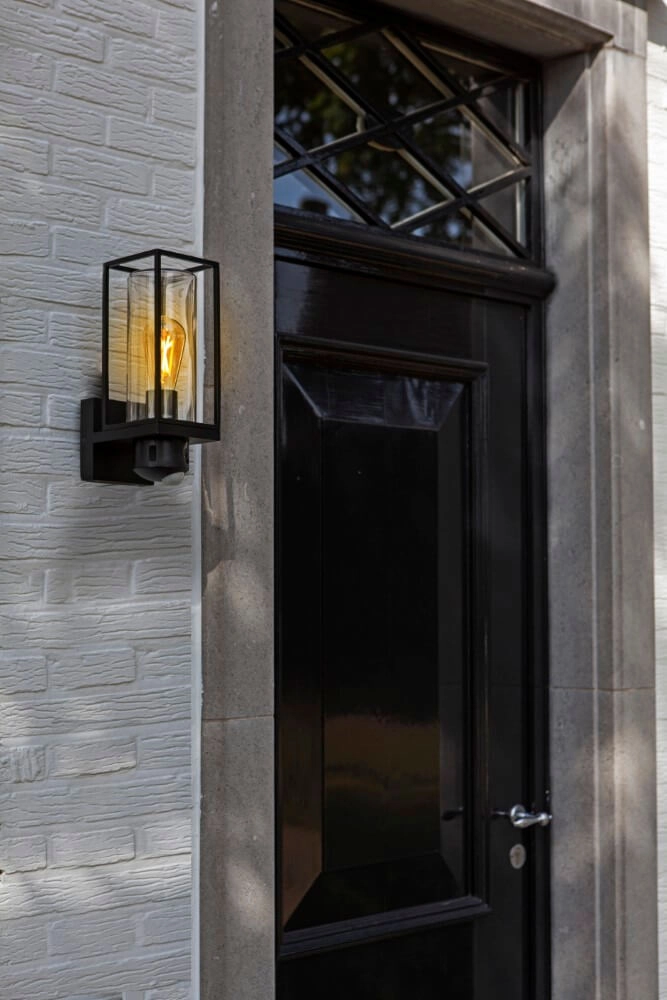 Applique Flair noir avec caméra Lutec 6939412013688