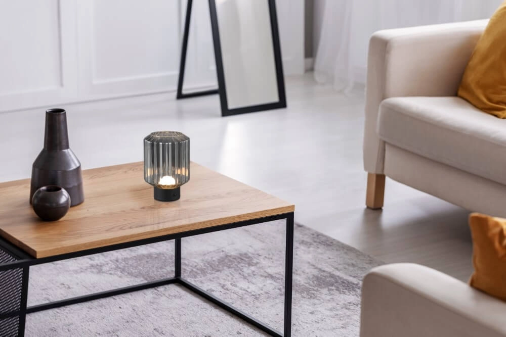 Lampe de table rechargeable noire Earl verre de fumée Trio 4017807601916