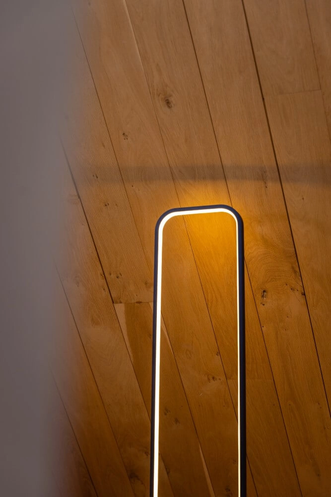 Lampadaire LED design Avenue ETH 8720195304791